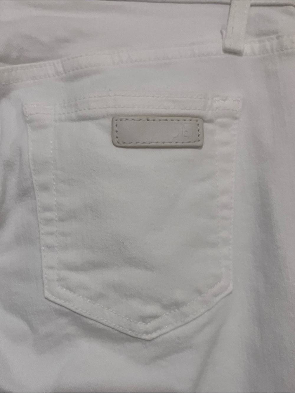 Joe's Jeans White Cropped Slim Jeans
B160-c18/6/1/26 - Picture 6 of 6